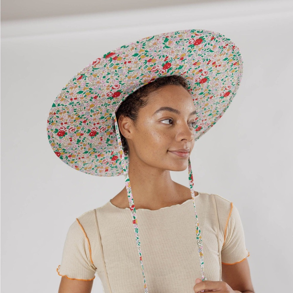 Baggu Packable Sun Hat EXTREMELY RARE Laura Ashley Floral in Rowena